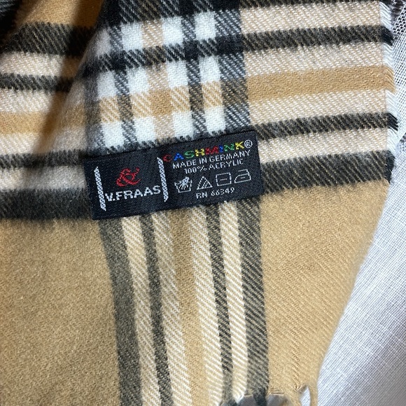 FRAAS Scarf - Picture 3 of 4